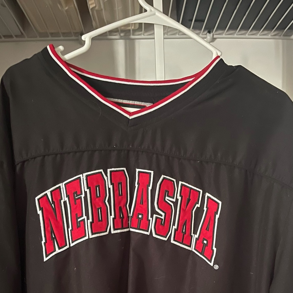 Nebraska Light Weight Pullover